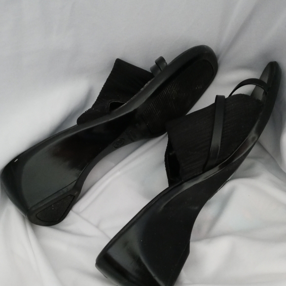 White stag sandal black 8 with heel - Picture 3 of 4